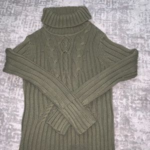 Women’s Turtleneck!